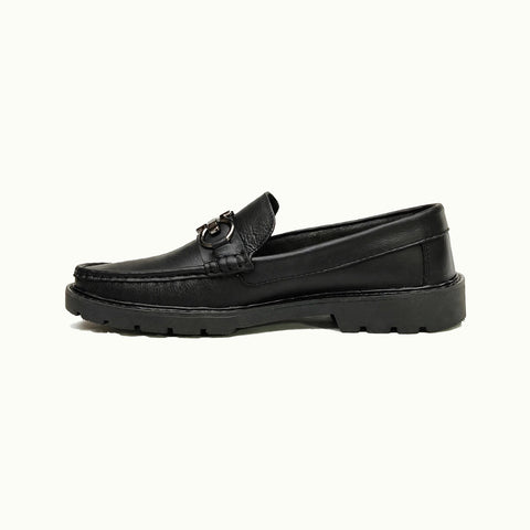 Imagen 4: Mocasín Steel Negro detalle suela track alto agarre